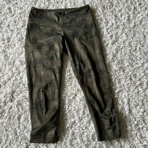 Camo lululemon leggings